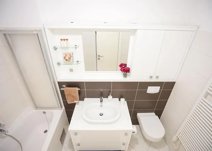 Apartment White