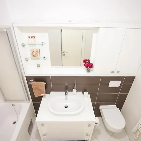 Apartment White